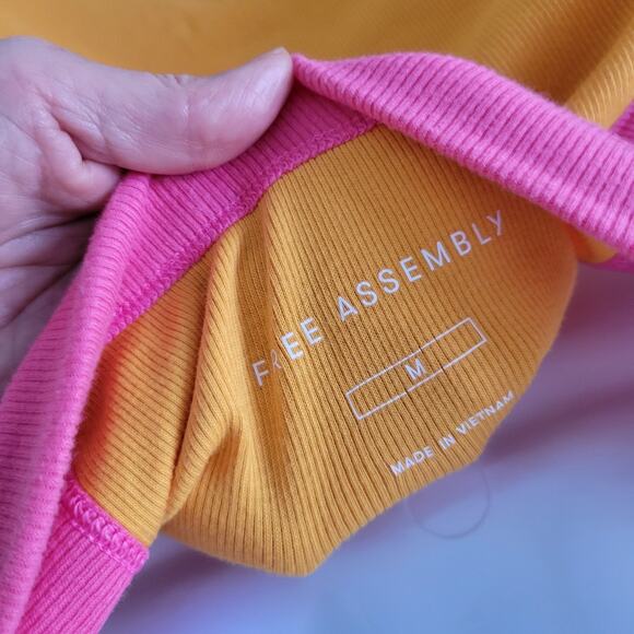 Women’s Athleisure Comfort Core TwinSet For Days Sweatshirt& Free Assembly Top S - Picture 11 of 13